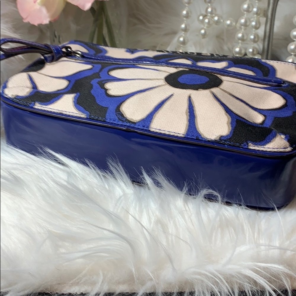 Coach poppy blue Floral Flight bag purse euc - Picture 8 of 8